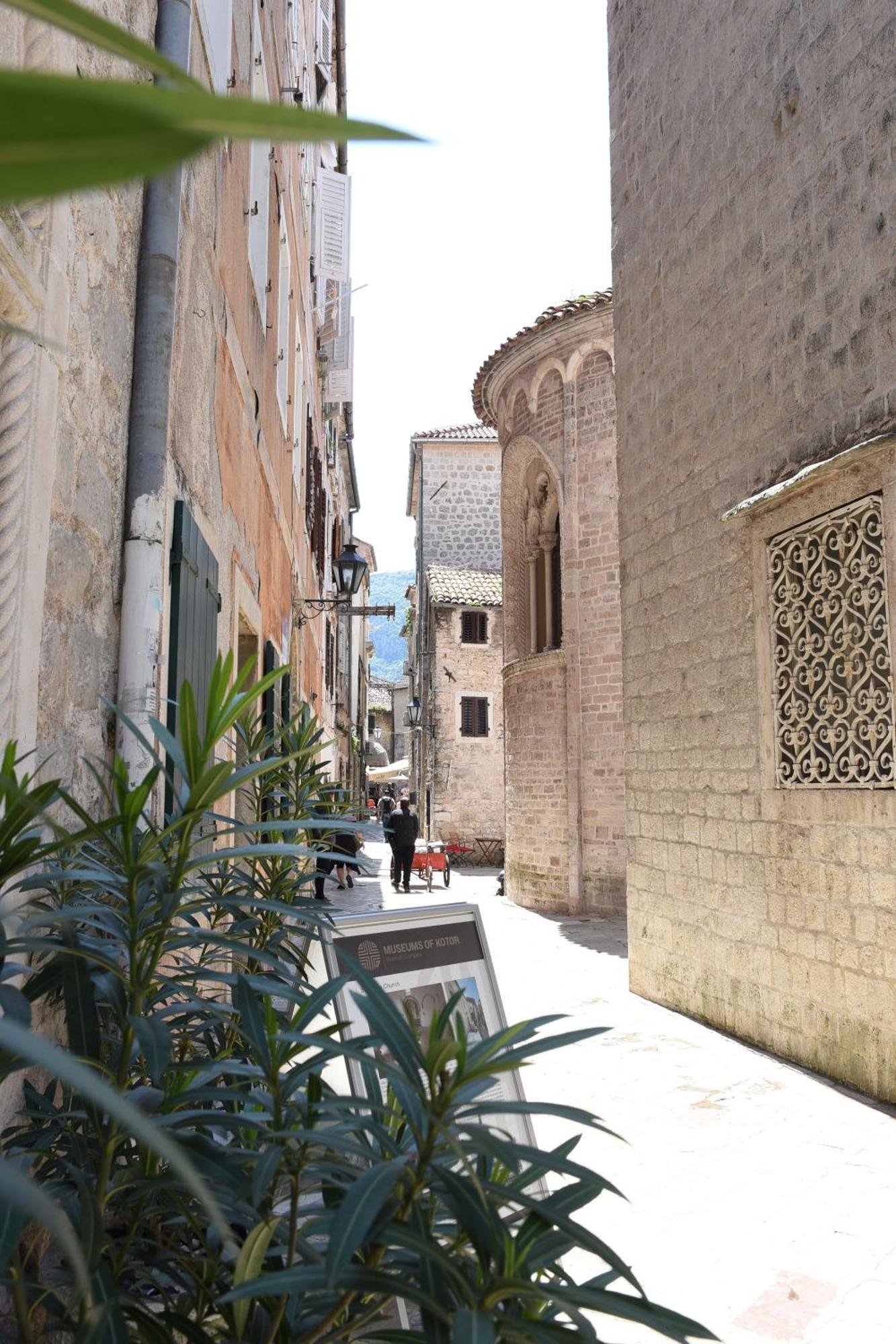 Church Bells Kotor Exterior foto